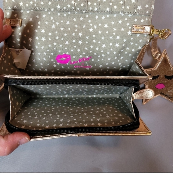 Betsey Johnson Rose Gold Star Crossbody Handbag - Picture 8 of 12